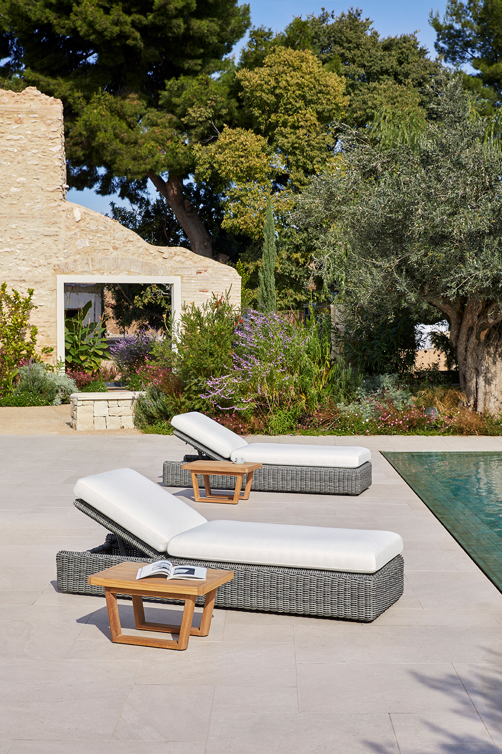 Heritage Outdoor Collection Mario Ruiz for POINT