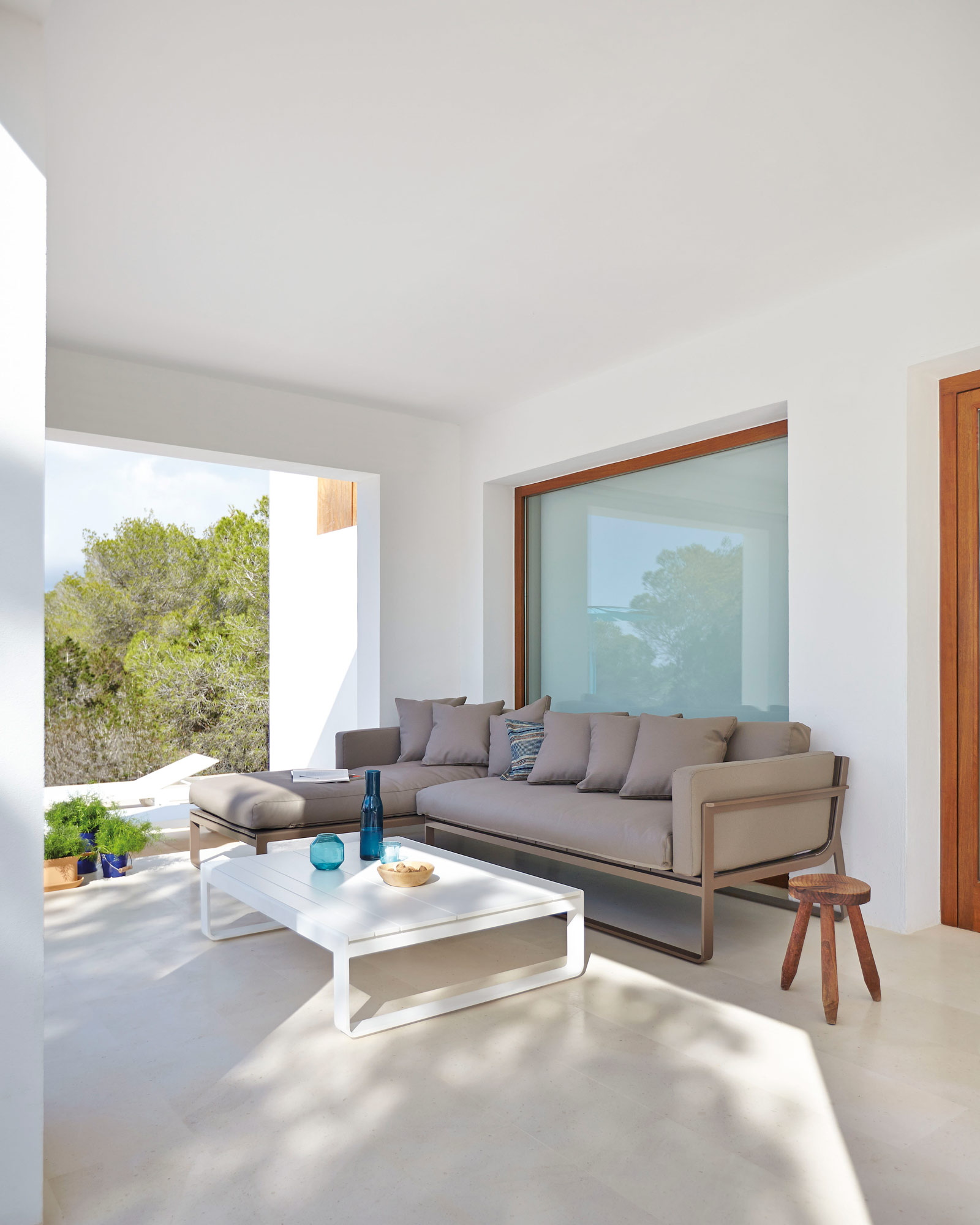 Flat Sofa by Mario Ruiz for Gandia Blasco