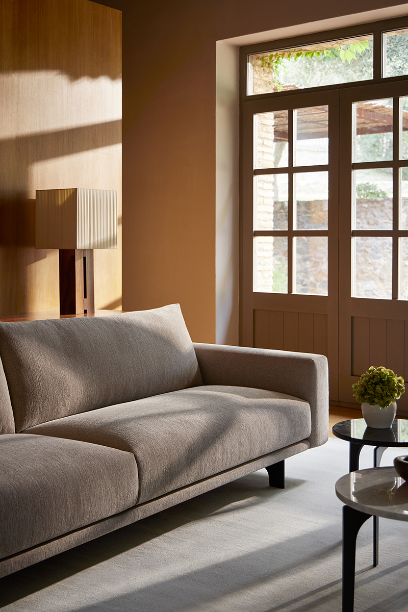 Front sofa by Mario Ruiz for Joquer