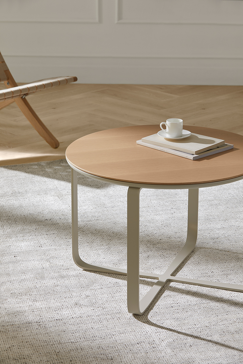Click tables by Mario Ruiz for Kendo Mobiliario