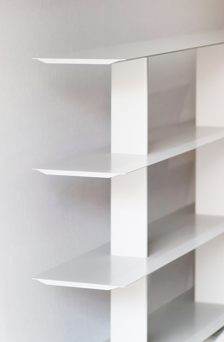 Wing Shelving System by Mario Ruiz for Systemtronic