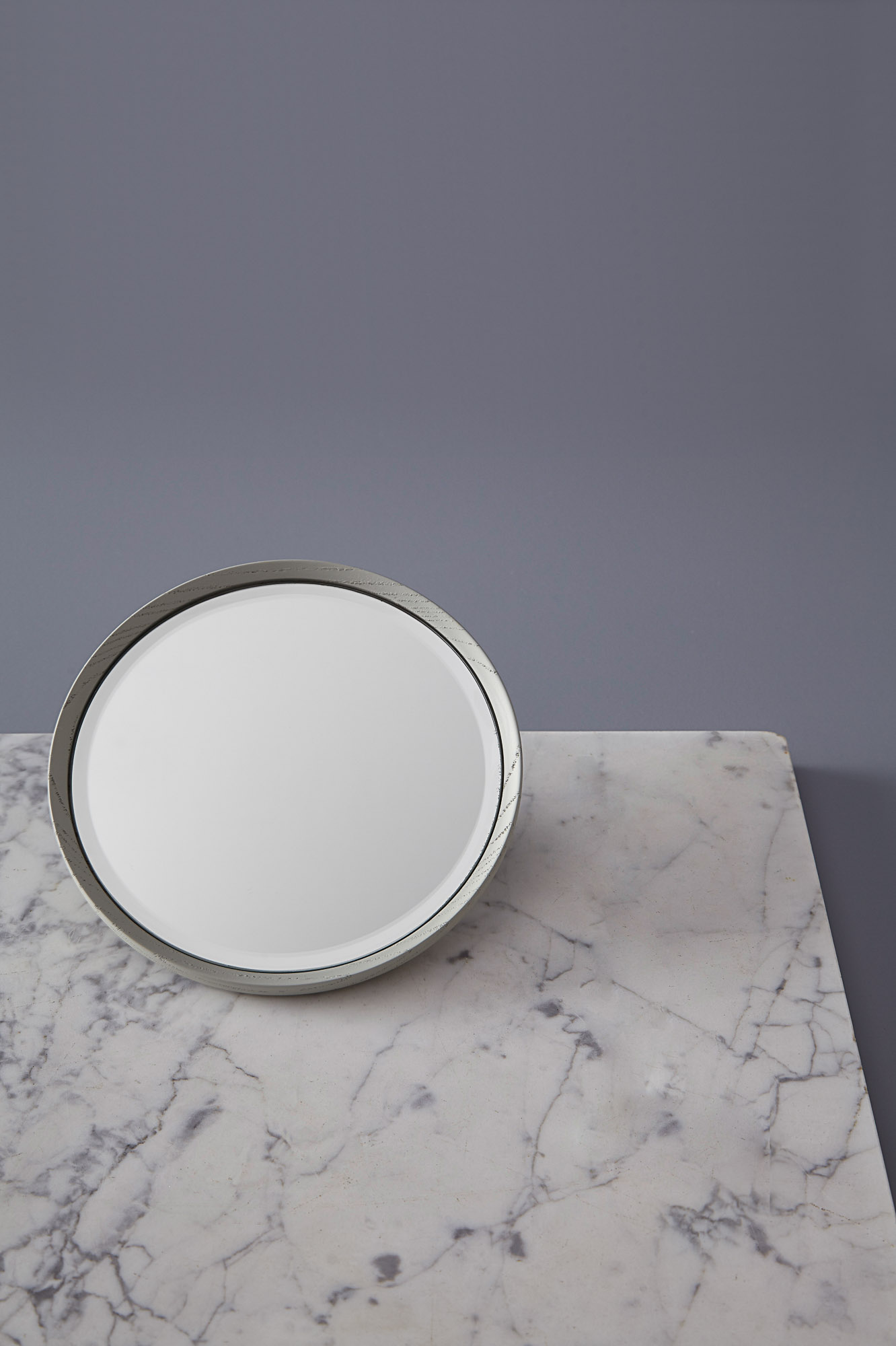 Bisel mirror designed by Mario Ruiz for MadLab