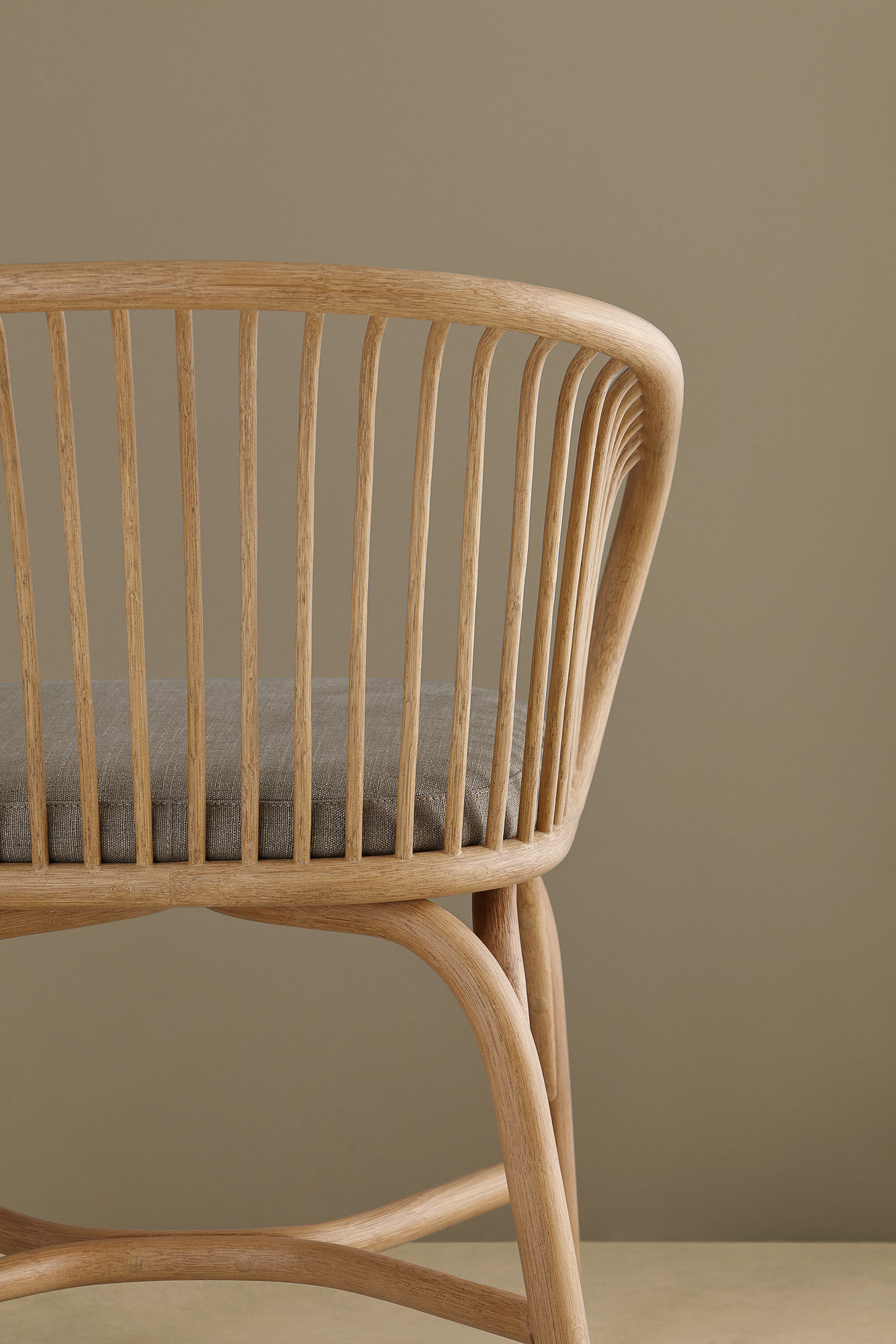 Huma chair by Mario Ruiz for Expormim