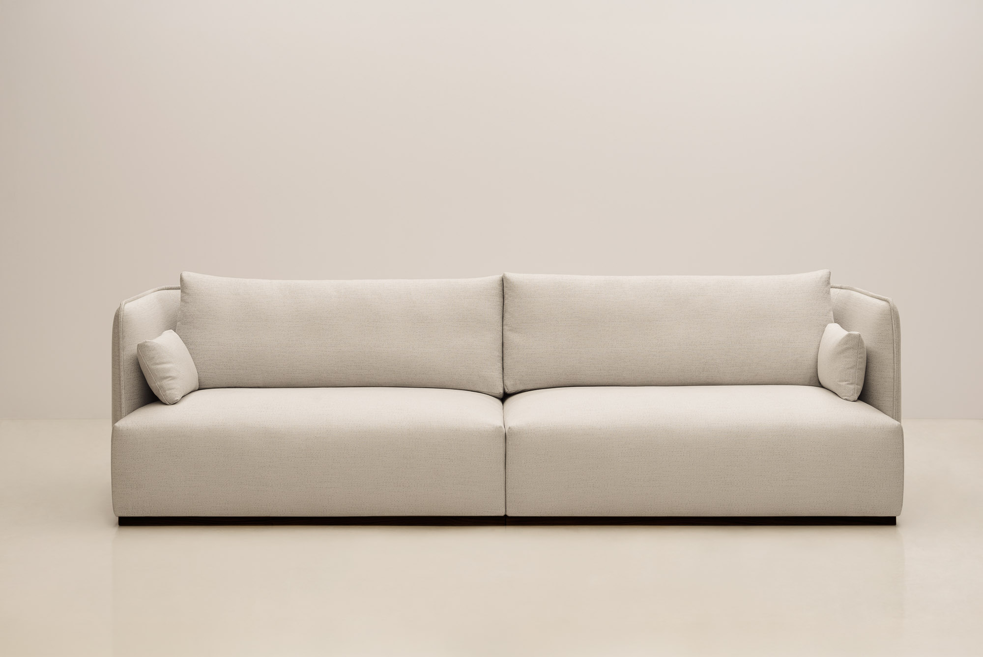 Serene sofa, floor standing base, designed by Mario Ruiz for Joquer