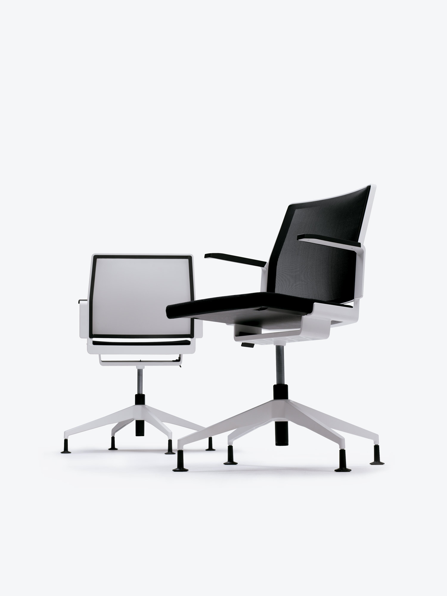 Dis Chair designed by Mario Ruiz for Dynamobel