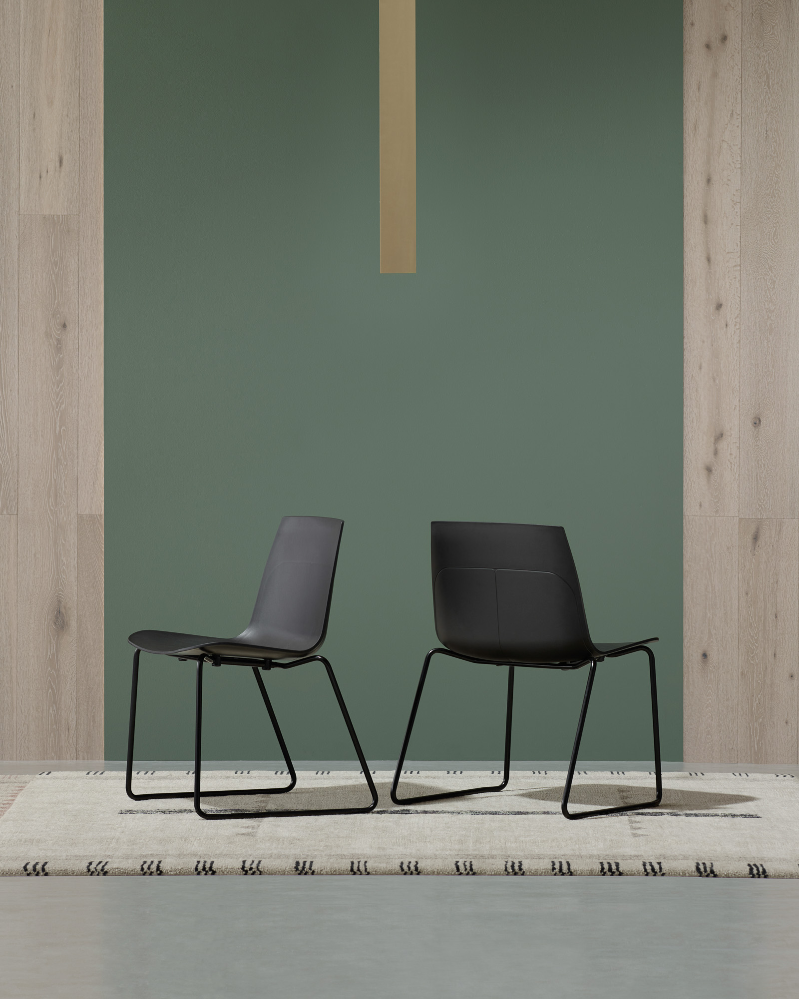 MR Chair design by Mario Ruiz for Schiavello