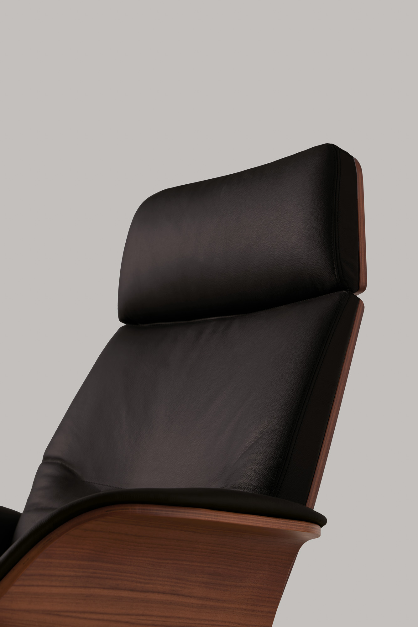 Rever armchair designed by Mario Ruiz for Inclass