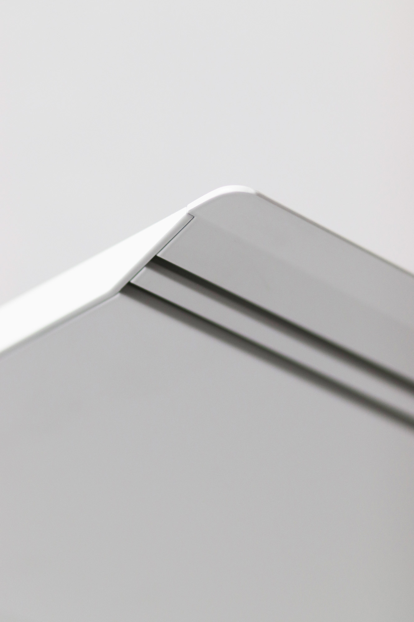 Wing shelving system for Systemtronic
