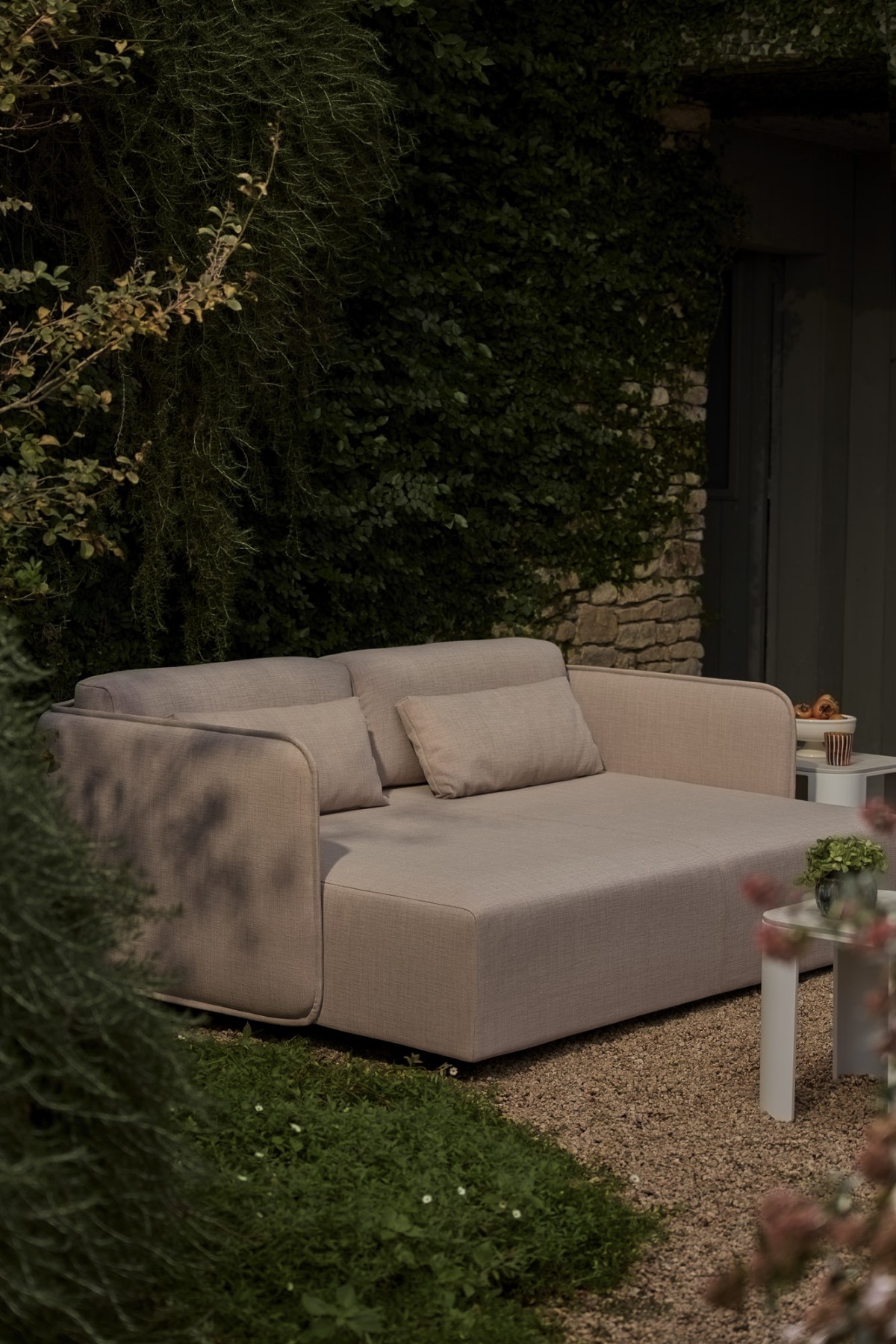 Serene Daybed